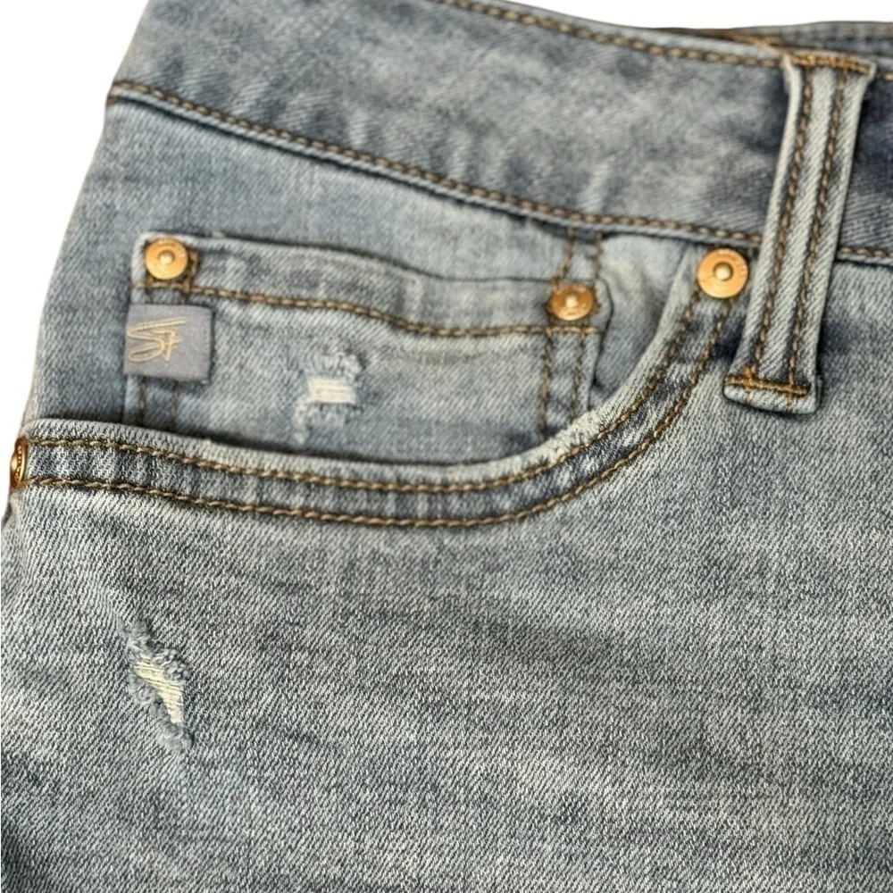 Seven 7 Medium Wash Denim Shorts Raw Hem Size 12